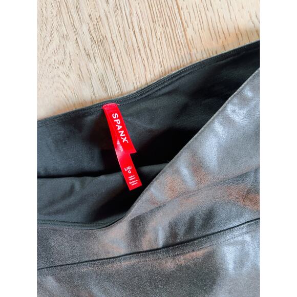 Spanx Leggings Faux Leather Look Size Large Control Waistband Slimming - Picture 3 of 8